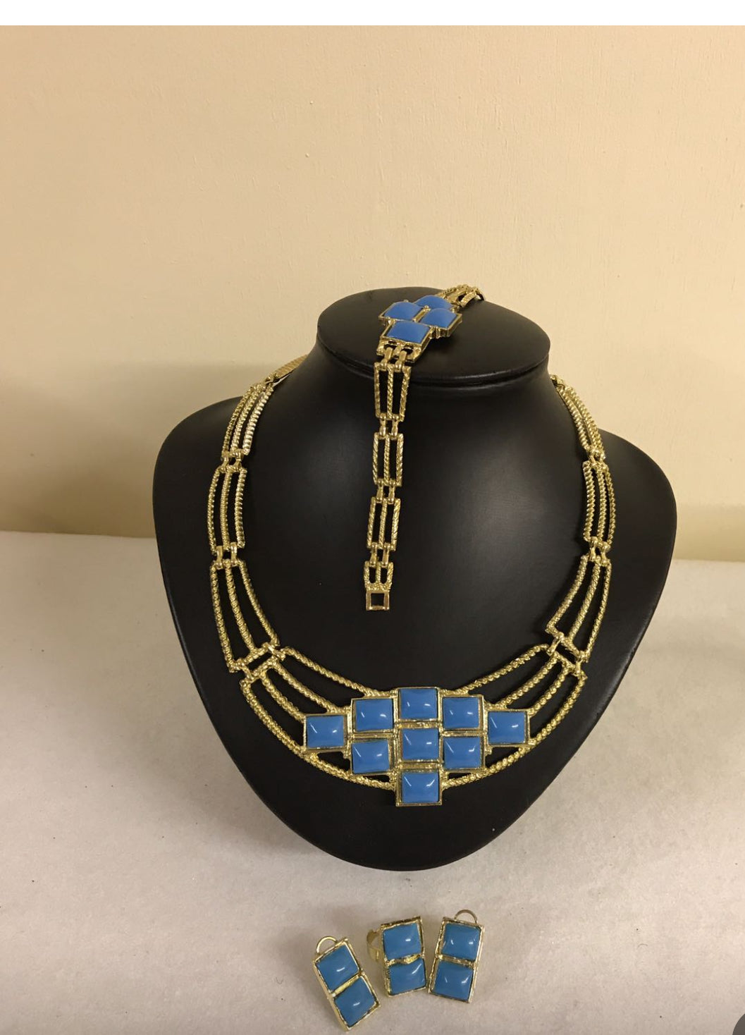 18k Gold Plated Necklace Set With Turquoise 4pcs Set.