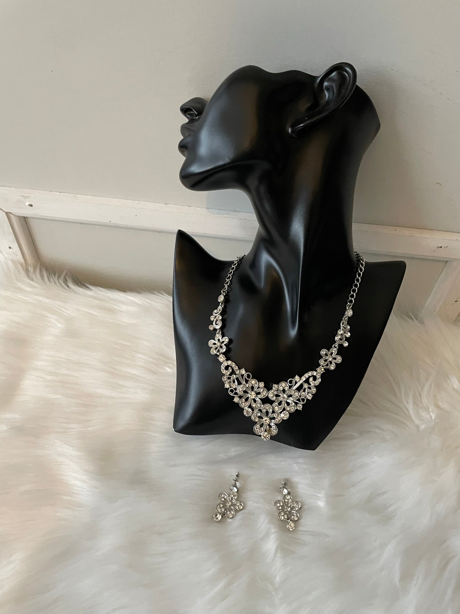18k White Gold Necklace Set Bridal Jewelry