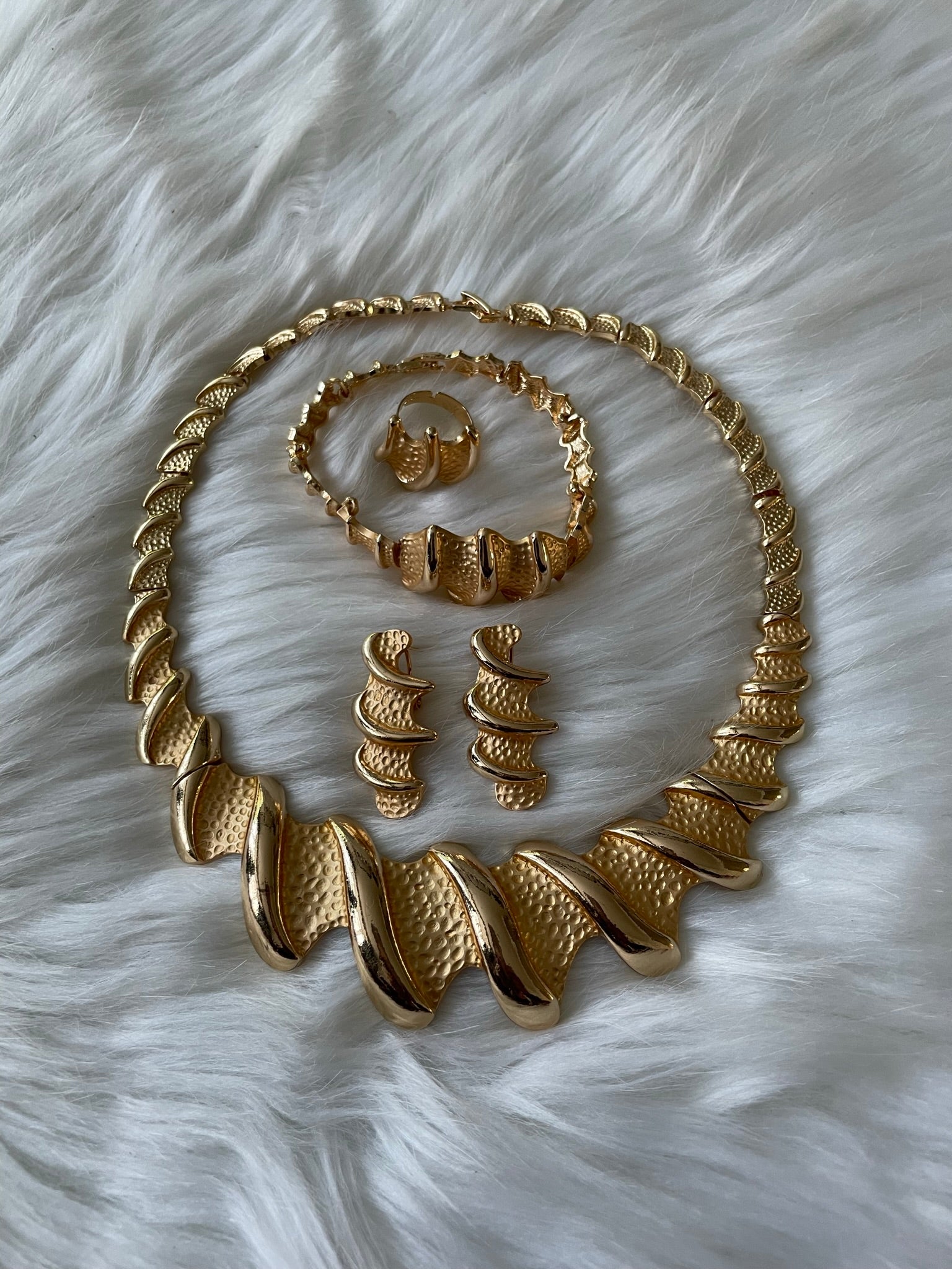 18K Dubai Jewellry Set 4pcs