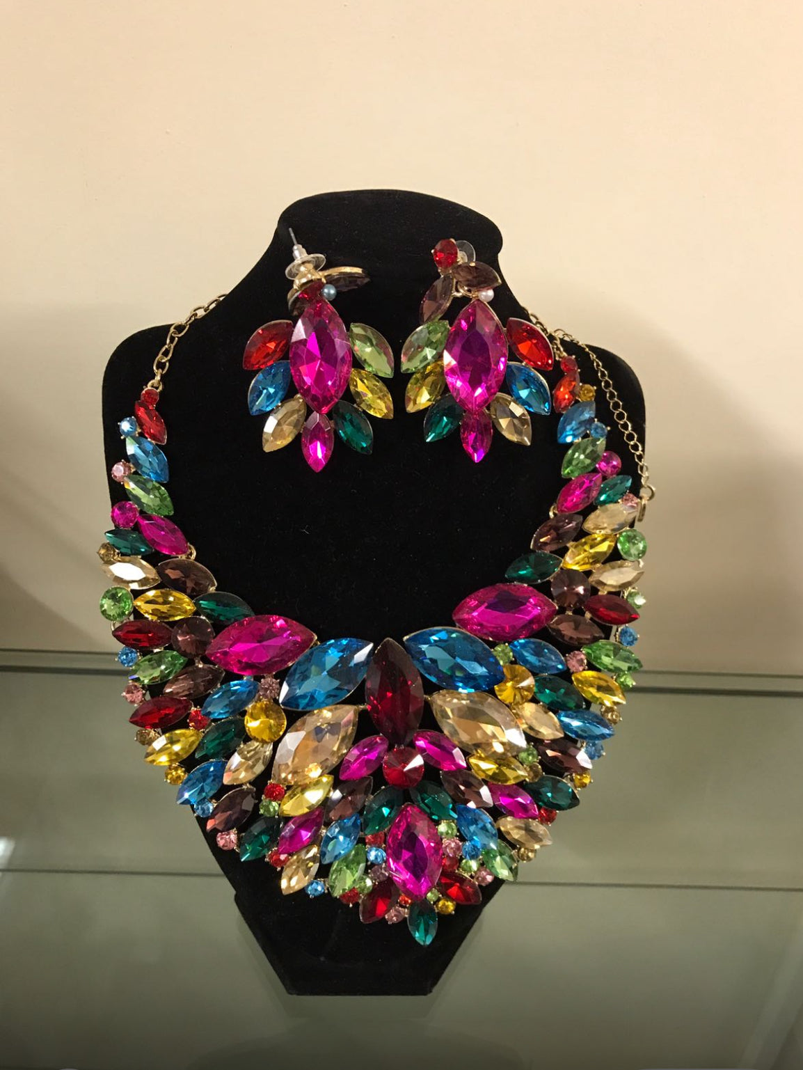 Multil Colour Crystal Stone Necklace Set