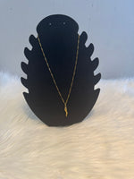Load image into Gallery viewer, 18k Gold Plated Chain And Pendant Necklace.
