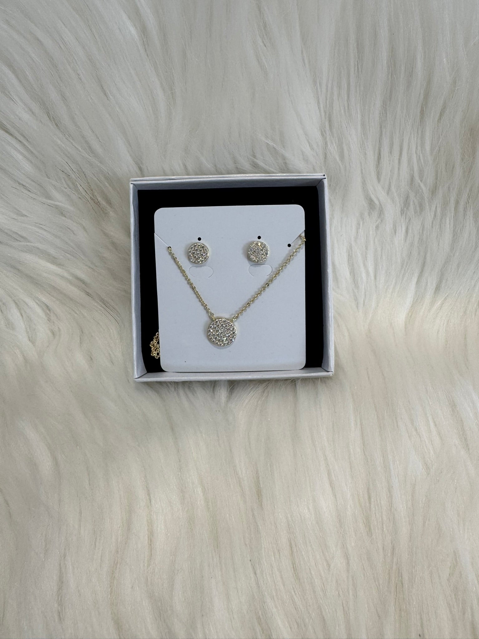 Gold Plated Earring ,Pendant And Chain Jewelry