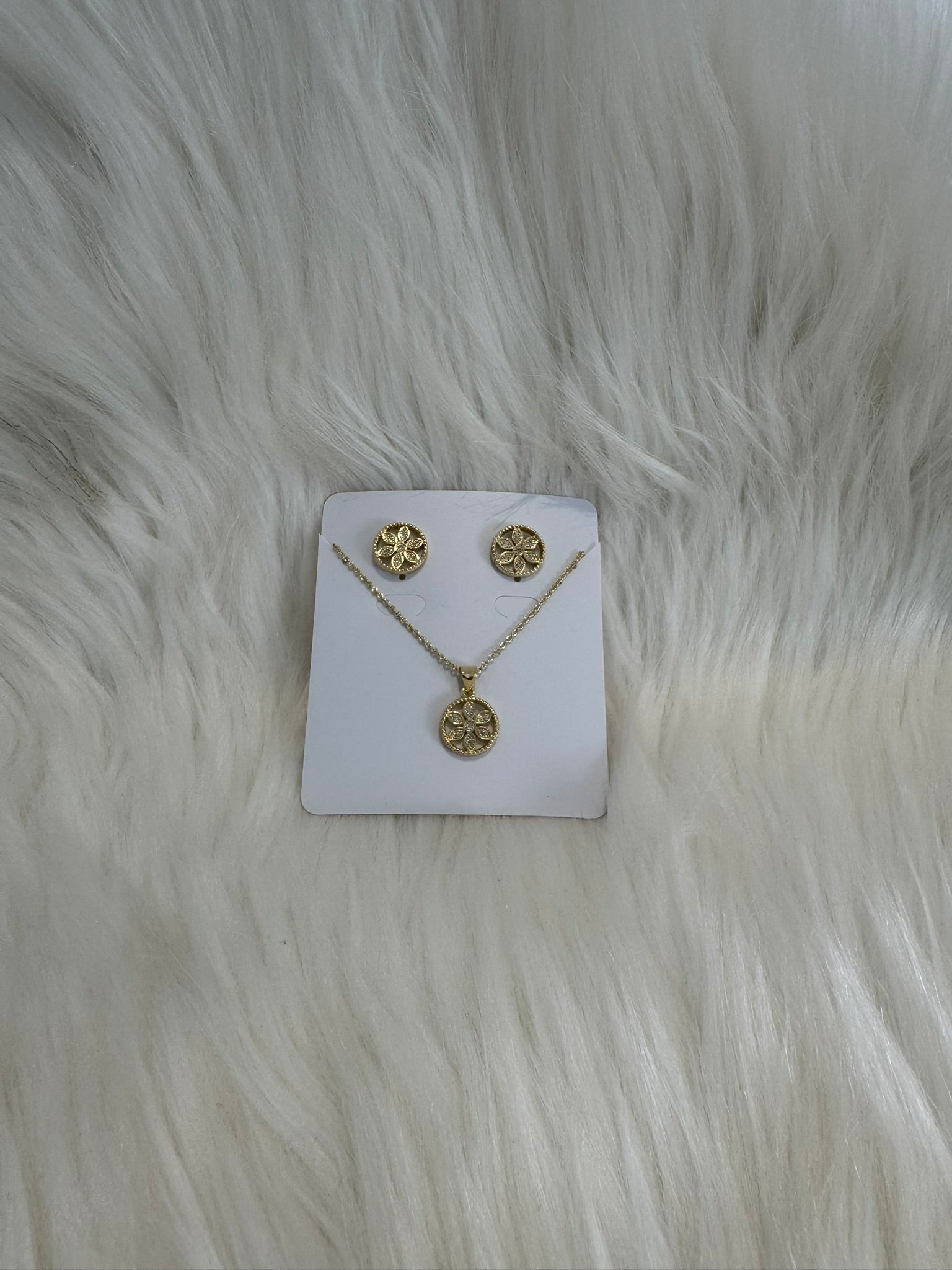 Gold Plated Earring ,Pendant And Chain Jewelry