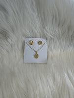 Load image into Gallery viewer, Gold Plated Earring ,Pendant And Chain Jewelry
