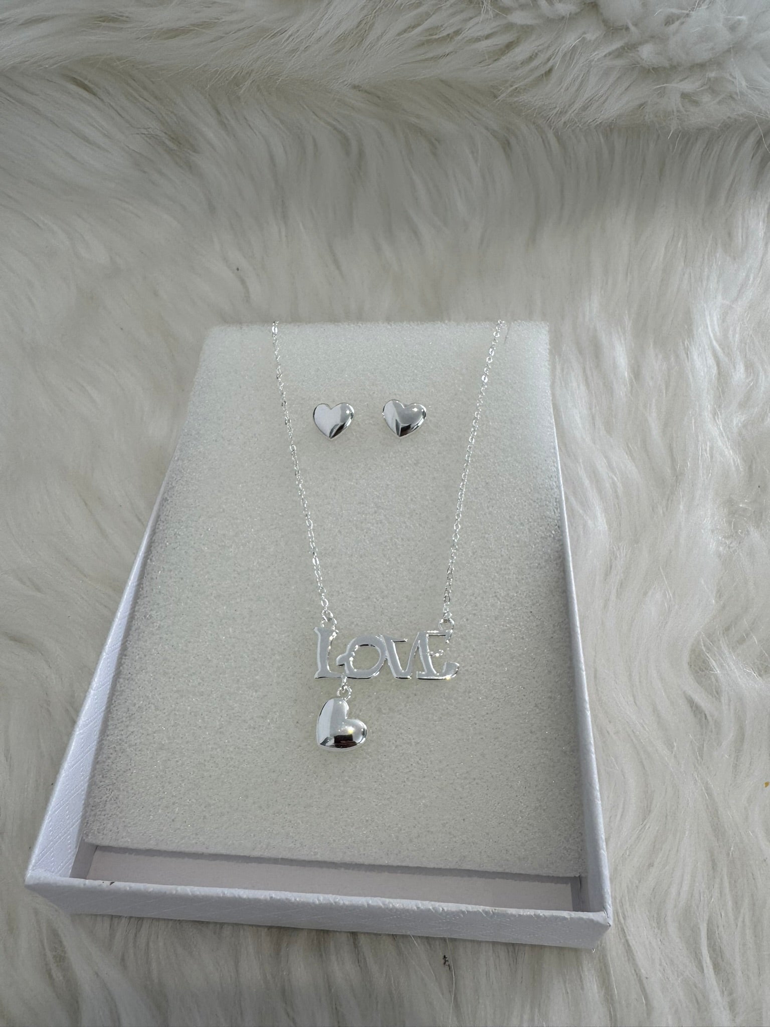 Simple Necklace Set  18k Gold Plated Available In Gold And Silver