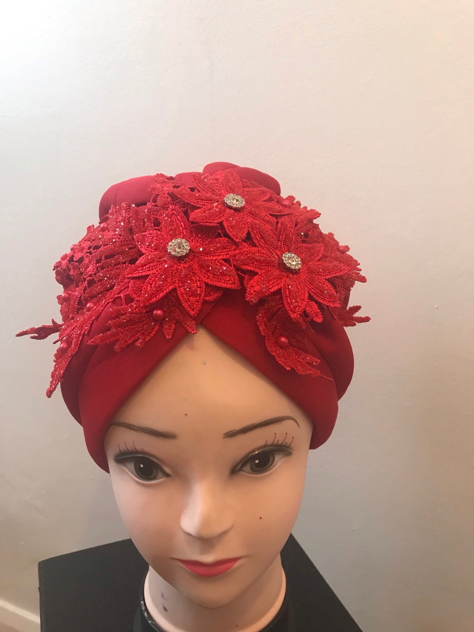High Quality Stretchy  Turban For Women Available In Different Colours