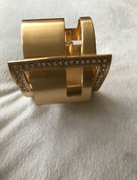 Load image into Gallery viewer, Ladies Elegant Non Tarnish Bangle
