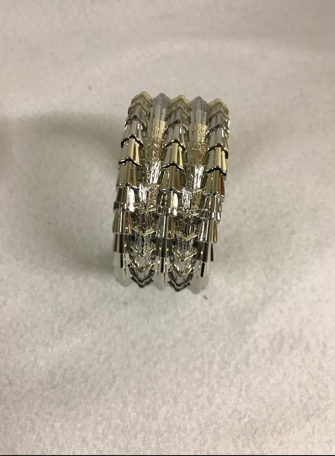 Ladies Elegant Bangle 18k Gold Plated